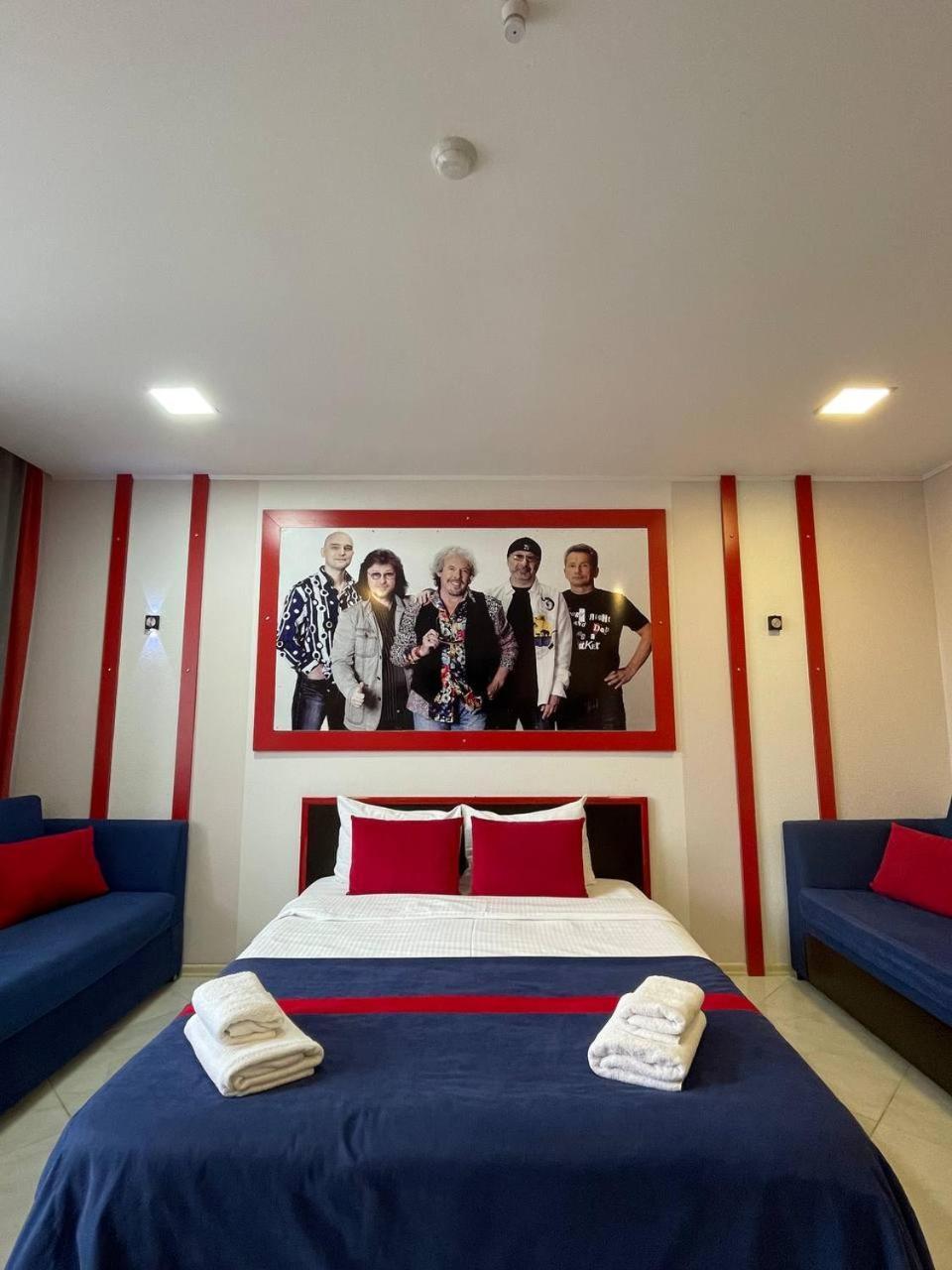 Sea View Rock Hotel บาทูมิ ภายนอก รูปภาพ