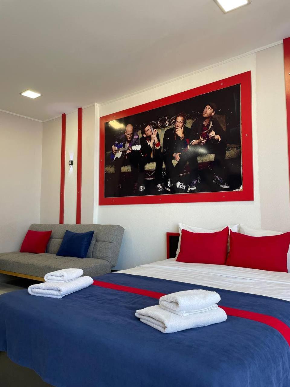 Sea View Rock Hotel บาทูมิ ภายนอก รูปภาพ